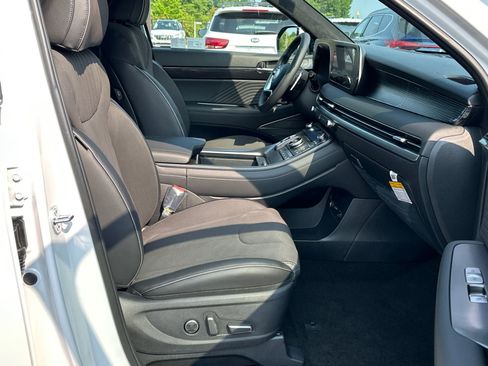 New 2025 Hyundai Palisade Calligraphy image 12