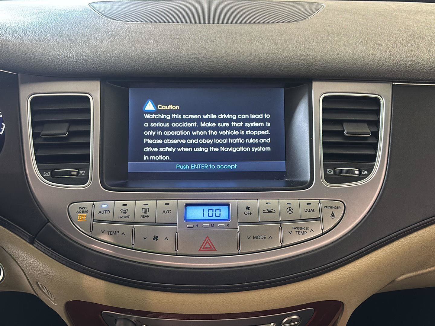 Used 2012 Hyundai Genesis 4.6 RWD image 22