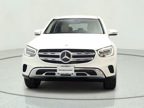 Used 2021 Mercedes-Benz GLC 300 image 2