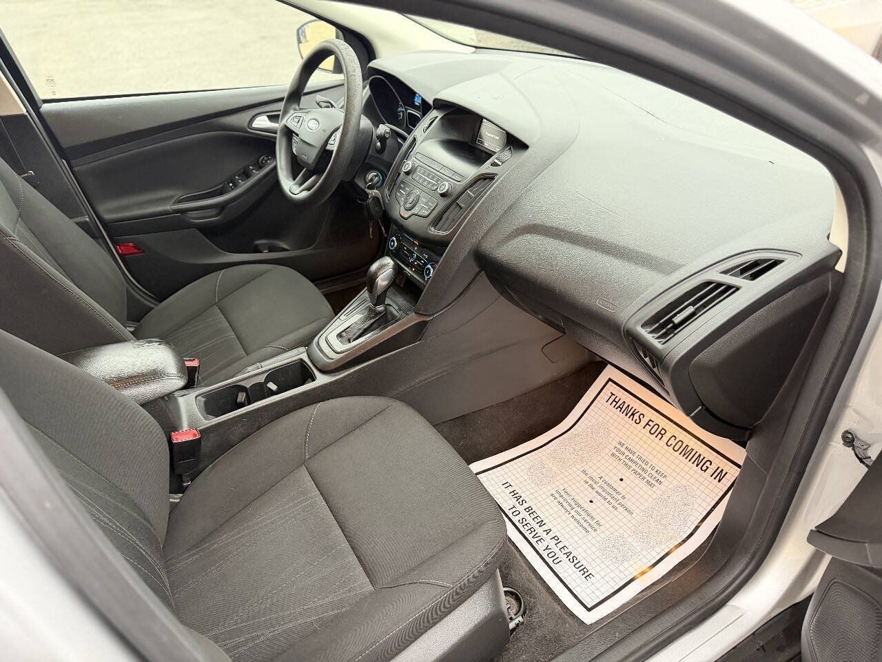 Used 2018 Ford Focus SE FWD image 15
