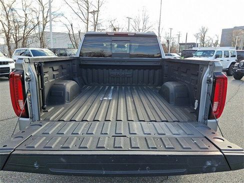 Used 2024 GMC Sierra 1500 SLT w/ SLT Premium Plus Package image 31