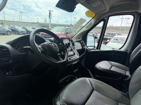 Used 2023 RAM ProMaster 2500 FWD image 25