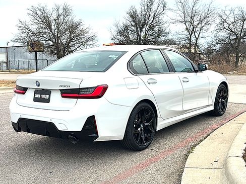 New 2026 BMW 330i Sedan w/ M Sport Package RWD image 8