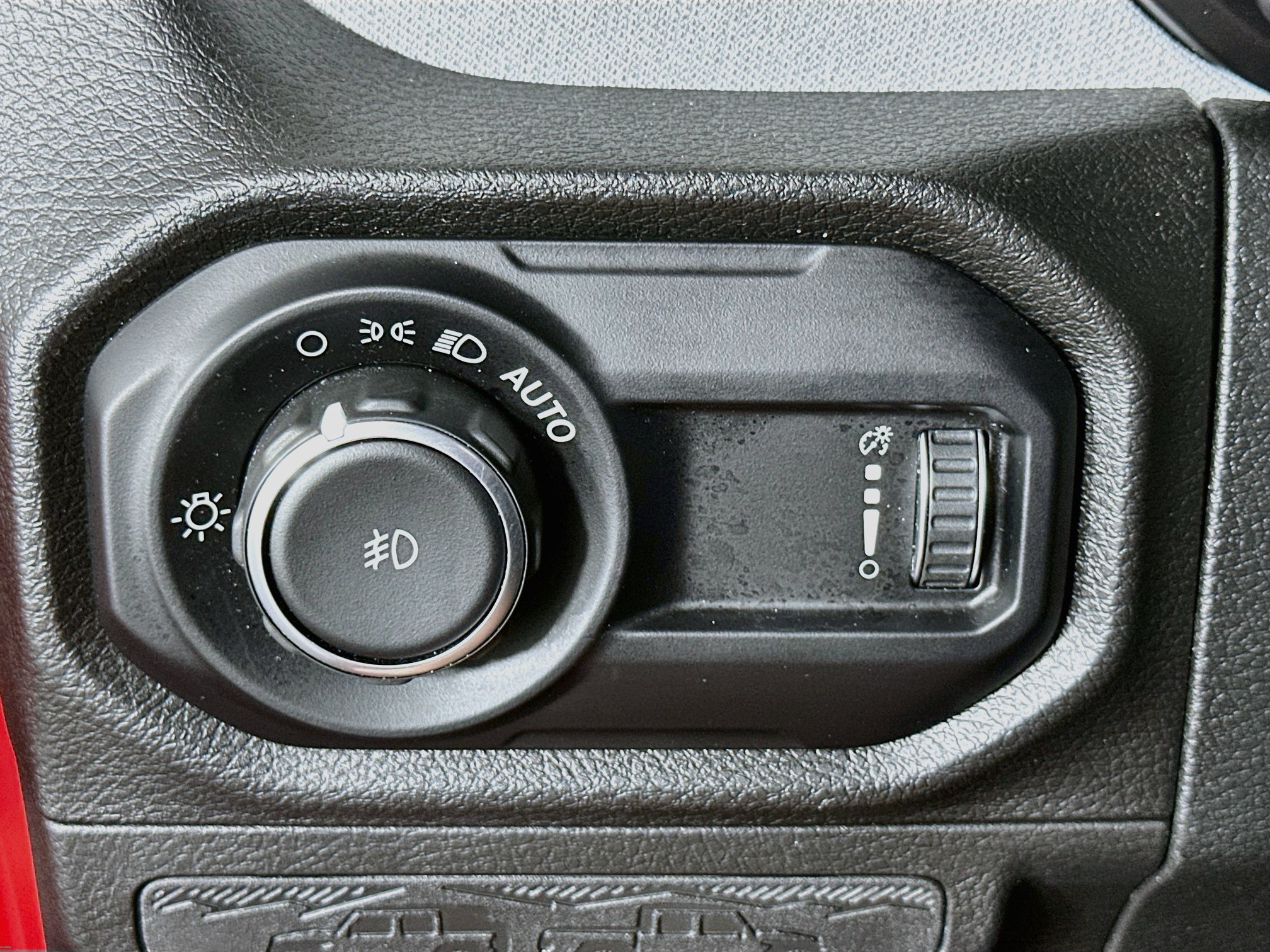Used 2024 Jeep Wrangler Unlimited Sport AWD/4WD image 16