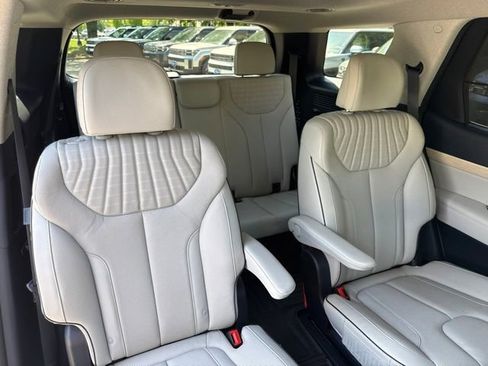 Used 2024 Hyundai Palisade Limited AWD/4WD image 30