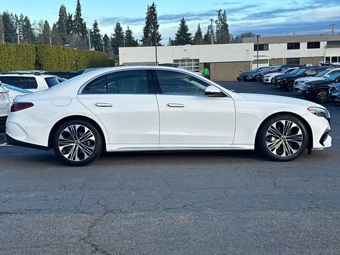 Certified 2025 Mercedes-Benz E 350 4MATIC Sedan image 3