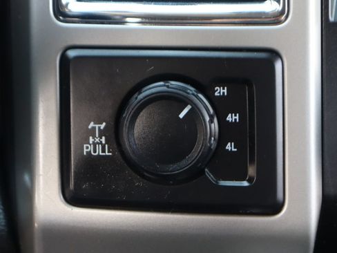 Used 2018 Ford F250 Lariat w/ Lariat Ultimate Package AWD/4WD image 35