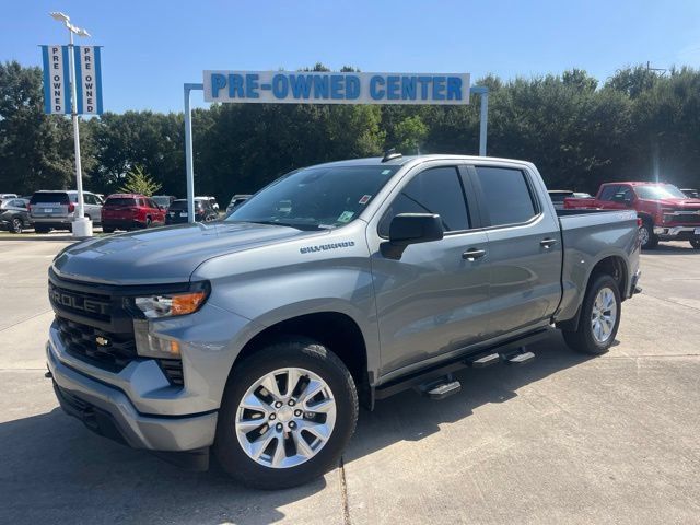 Used 2024 Chevrolet Silverado 1500 Custom AWD/4WD image 2