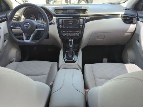Certified 2020 Nissan Rogue Sport SV FWD image 22