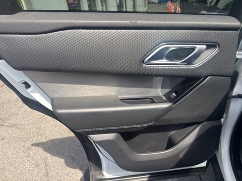 Used 2020 Land Rover Range Rover Velar R-Dynamic S AWD/4WD image 28