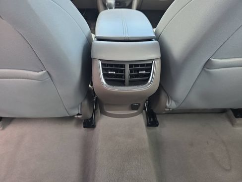 Used 2021 Chevrolet Malibu LT FWD image 23