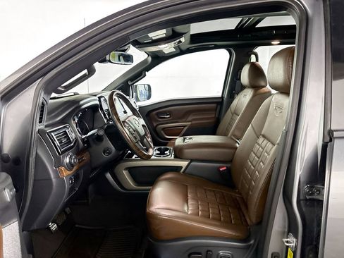 Used 2021 Nissan Titan Platinum Reserve w/ Moonroof Package AWD/4WD image 11