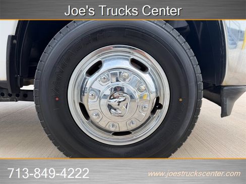 Used 2020 RAM 3500 Tradesman w/ Chrome Appearance Group RWD image 41