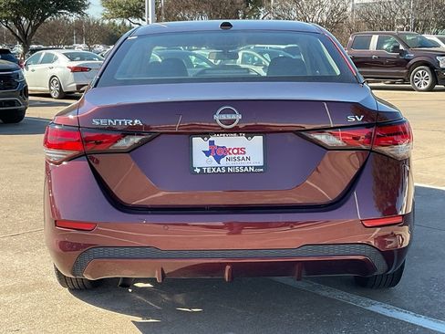 Used 2024 Nissan Sentra SV image 6