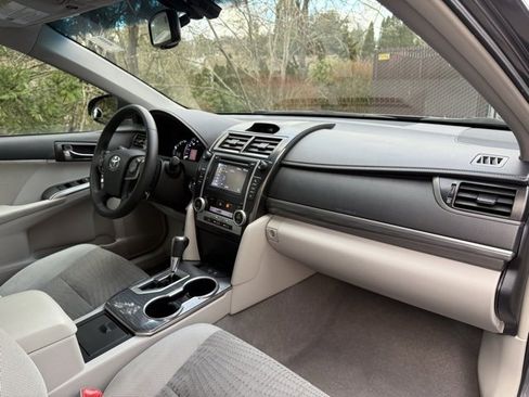 Used 2012 Toyota Camry XLE image 21