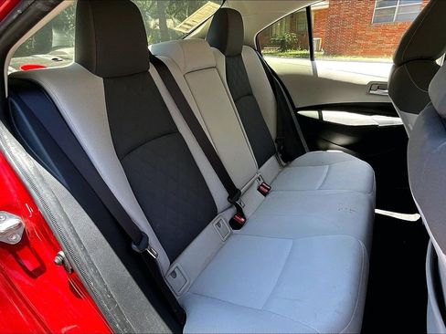 Used 2020 Toyota Corolla LE FWD image 22