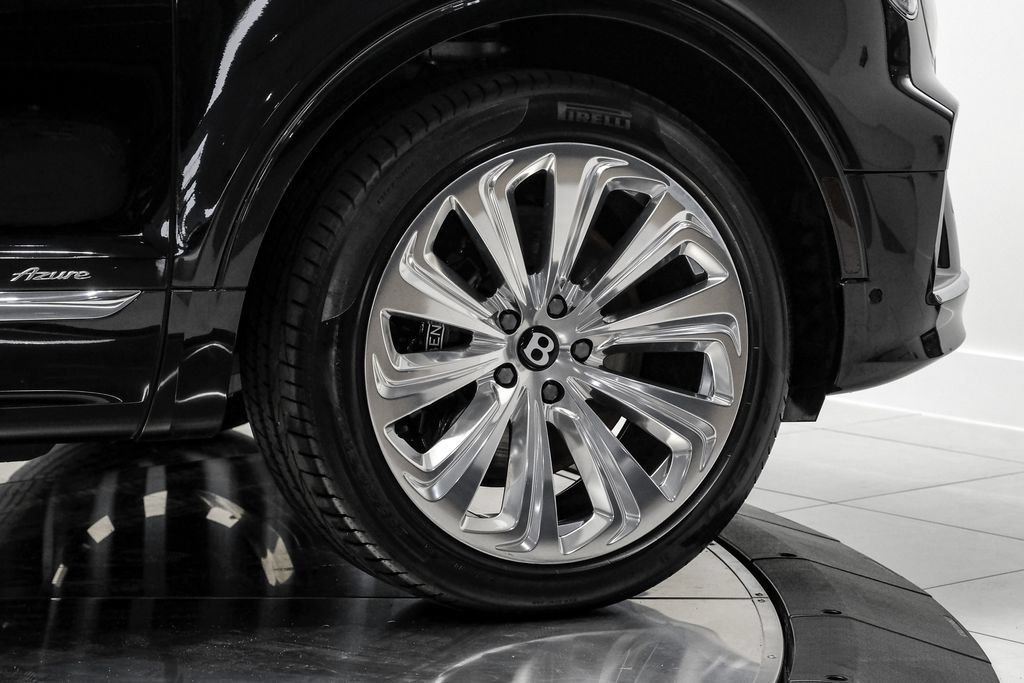Used 2023 Bentley Bentayga Extended Wheelbase AWD/4WD image 55
