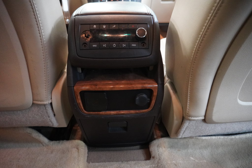 Used 2008 Buick Enclave CXL w/ Entertainment Package #3 FWD image 54