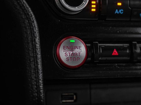 Used 2021 Ford Mustang Coupe image 19