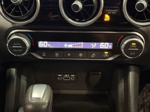 Used 2021 Nissan Sentra SV FWD image 29