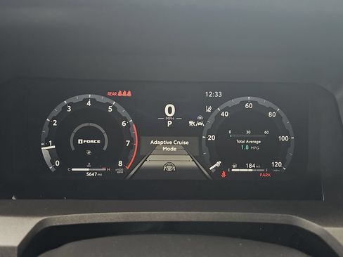 Used 2025 Toyota Tacoma TRD Sport AWD/4WD image 21