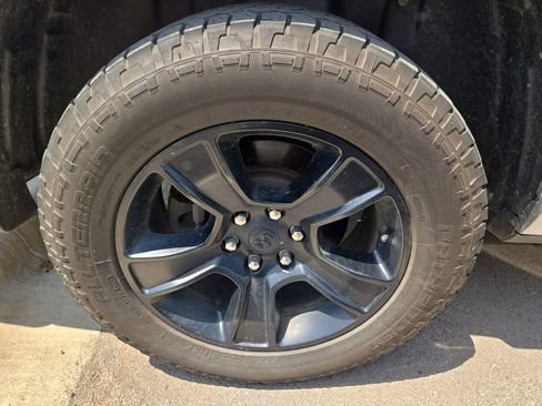 Used 2022 RAM 1500 Big Horn AWD/4WD image 5