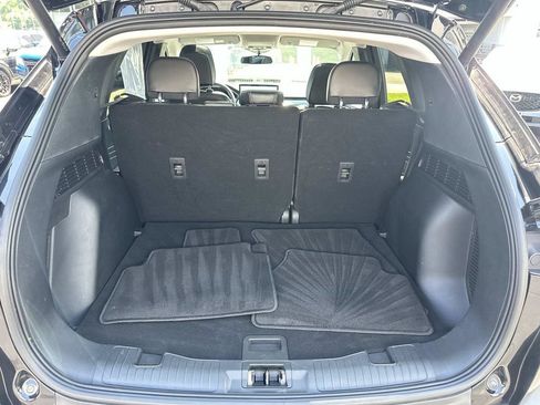 Used 2025 Ford Escape SE FWD image 31
