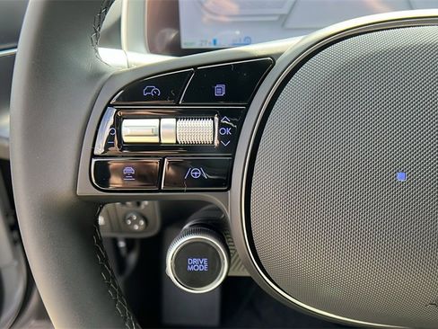 New 2025 Hyundai Ioniq 6 SEL image 17