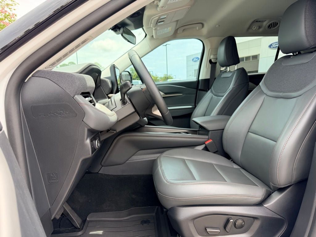 New 2026 Ford Explorer Active w/ Active Comfort Package RWD image 19