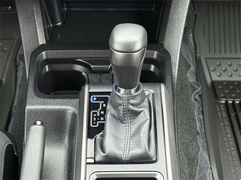 Used 2023 Toyota Tacoma TRD Off-Road image 16