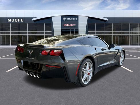 Used 2017 Chevrolet Corvette Stingray Coupe w/ 1LT RWD image 3
