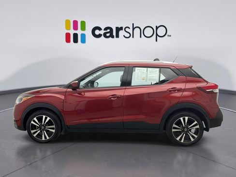 Used 2019 Nissan Kicks SV w/ Exterior Package image 2