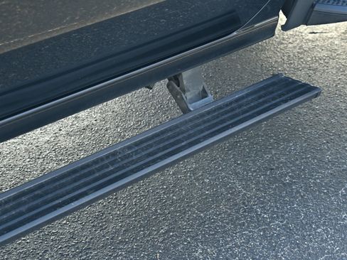 Used 2024 GMC Sierra 3500 Denali Ultimate image 37