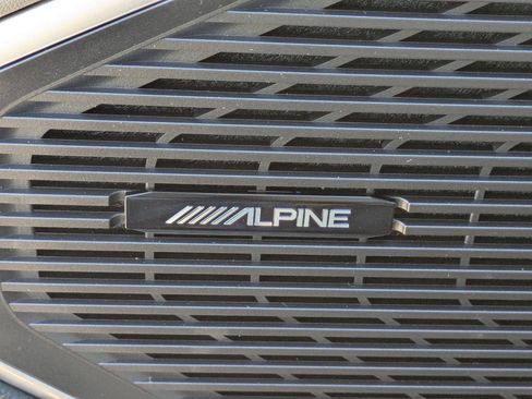 New 2025 Jeep Wagoneer L Series II image 21