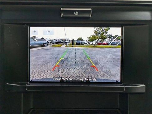 Used 2025 Ford F250 XLT image 18