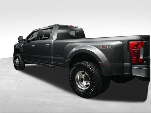 Used 2018 Ford F350 Lariat w/ Chrome Package AWD/4WD image 3