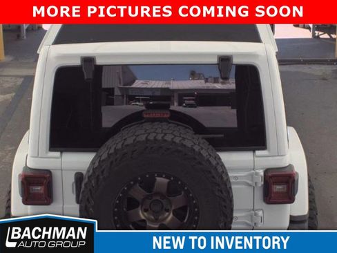 Used 2018 Jeep Wrangler Unlimited Rubicon AWD/4WD image 2