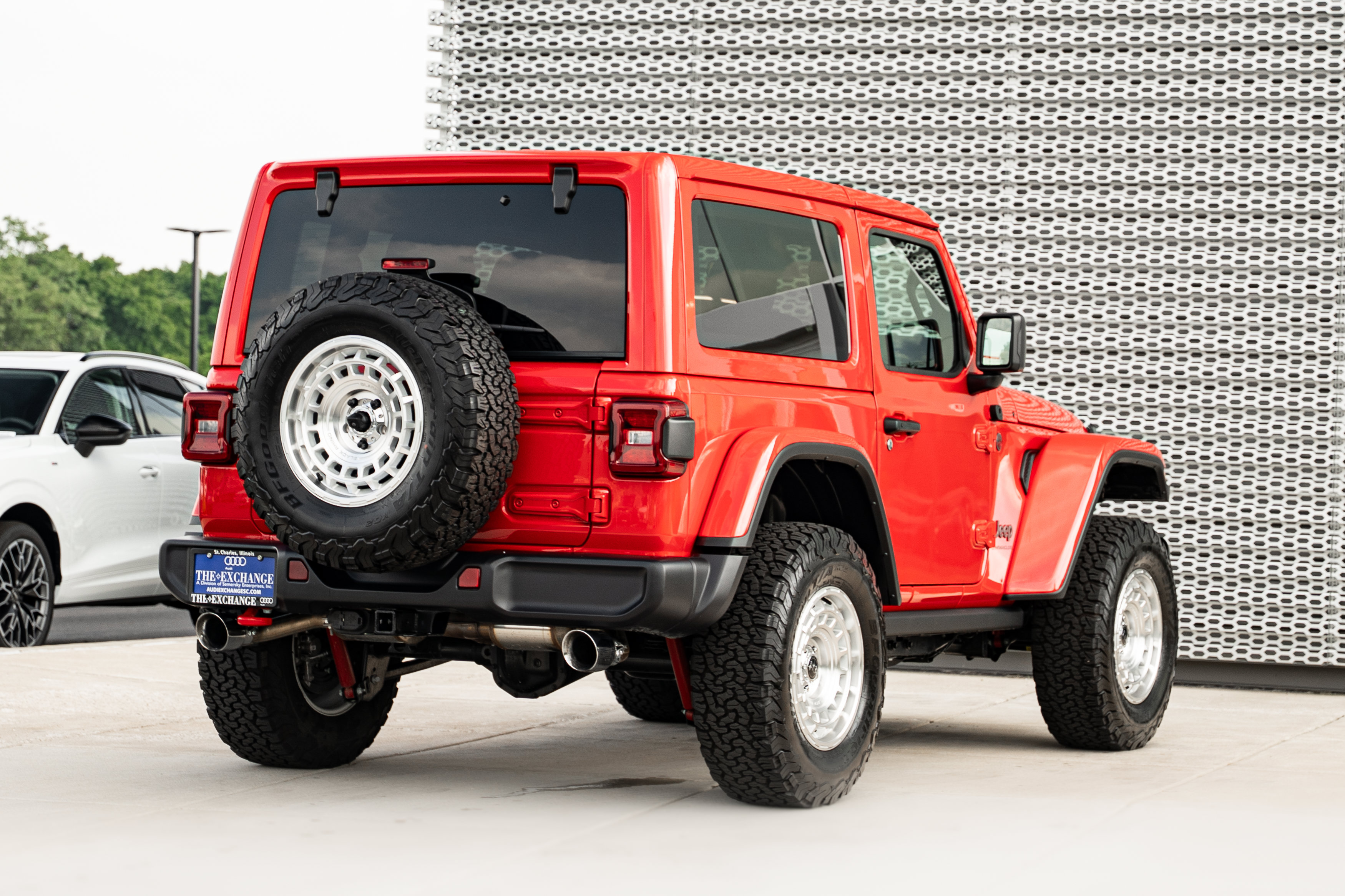 Used 2026 Jeep Wrangler Rubicon AWD/4WD image 4