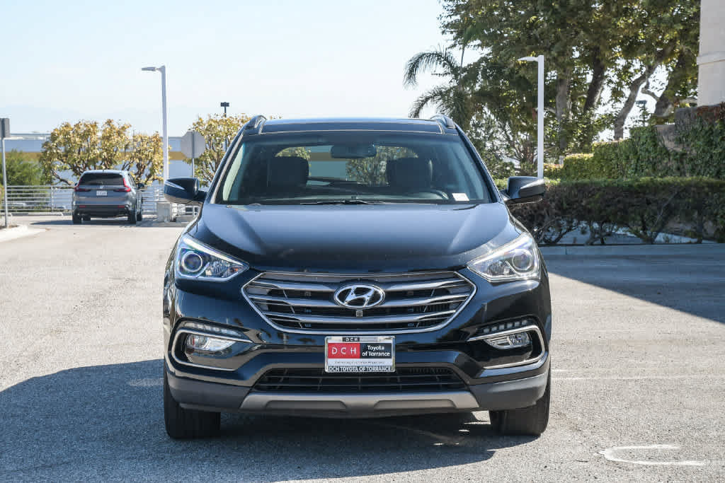 Used 2017 Hyundai Santa Fe Sport FWD image 2