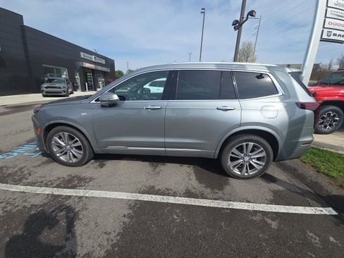 Used 2024 Cadillac XT6 Premium Luxury w/ LPO, Floor Liner Package image 7