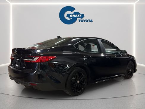 Used 2026 Toyota Camry SE FWD image 6