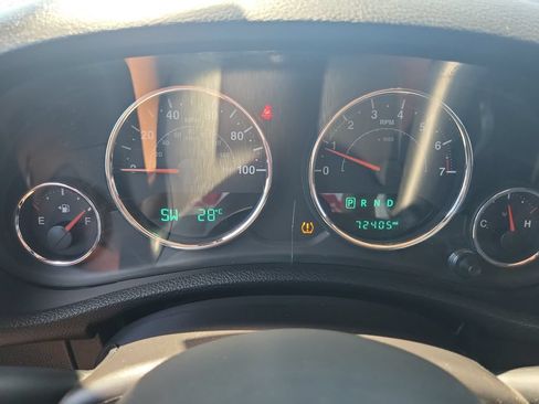Used 2015 Jeep Wrangler Unlimited Sport w/ Quick Order Package 24S AWD/4WD image 22