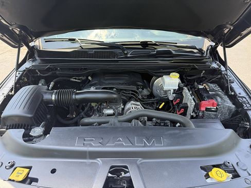 Used 2019 RAM 1500 Big Horn AWD/4WD image 9