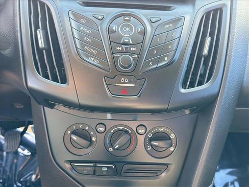 Used 2017 Volkswagen Jetta SE FWD image 14
