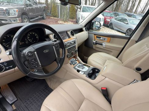 Used 2016 Land Rover LR4 HSE Silver Edition image 18