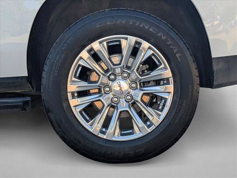 Used 2023 GMC Yukon XL Denali w/ Max Trailering Package AWD/4WD image 9