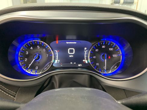 New 2026 Chrysler Pacifica Limited image 16