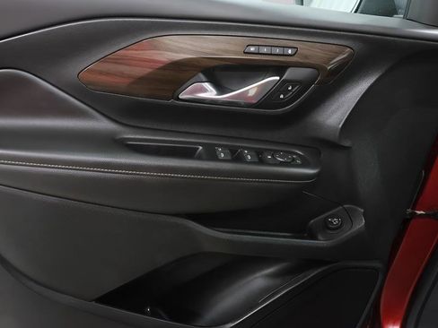 Used 2019 GMC Terrain Denali w/ Comfort Package FWD image 24