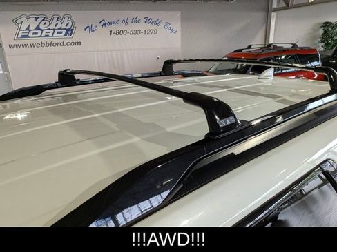 Used 2022 Nissan Pathfinder SV AWD/4WD image 10