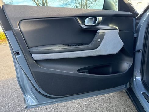 Used 2021 Polestar Polestar 2 w/ Performance Package image 11